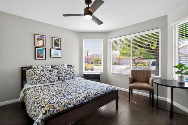 Building Photo - 8828 E Riviera Dr