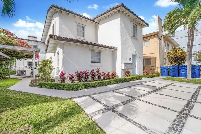 Building Photo - 6966 Byron Ave