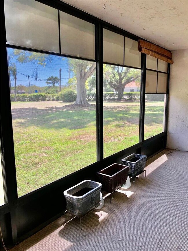 Building Photo - Furnished Annual - Close to Venice Beach!