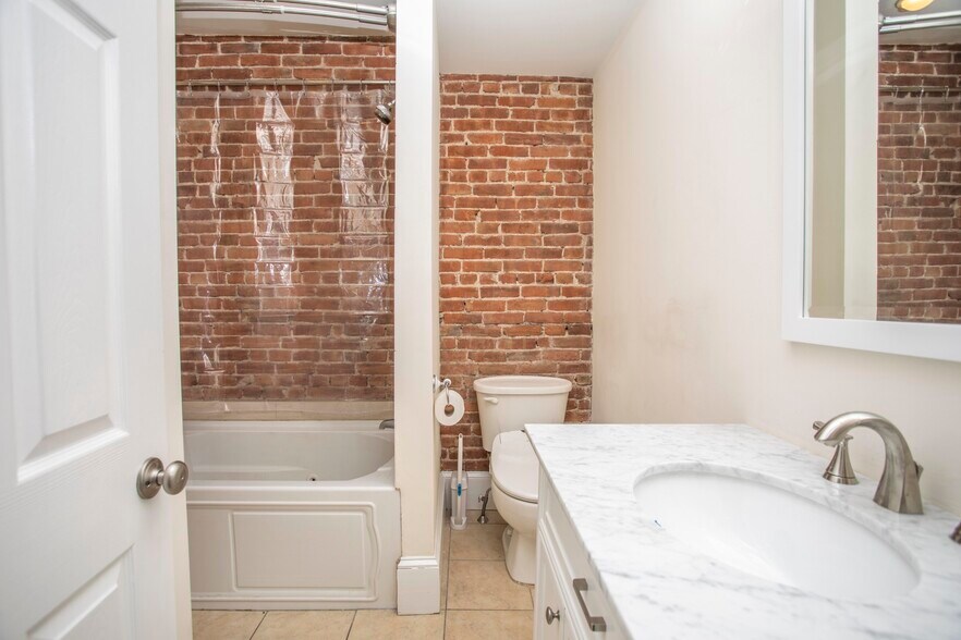 Building Photo - 431 Faneuil St