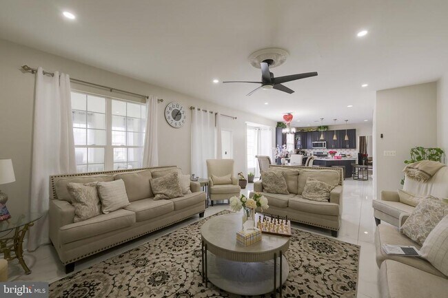 Building Photo - 601 Crossover Ct