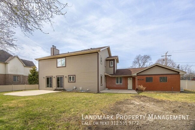 Building Photo - 12313 71st Ct