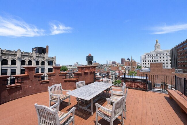 Building Photo - 271 Dartmouth St