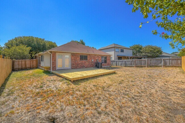 Building Photo - 7528 Cats-Eye Ln