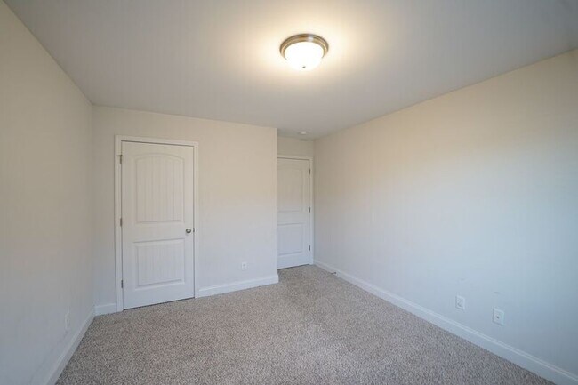 Building Photo - 363 Coconut Dr