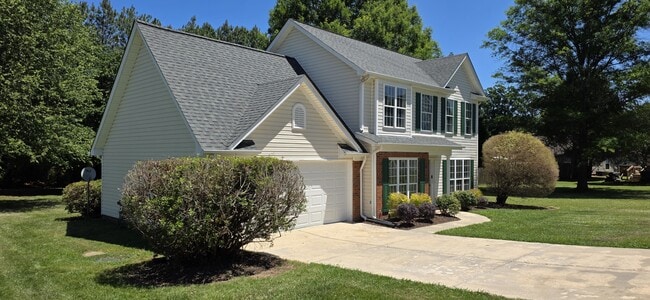 Building Photo - 3508 Selway Dr