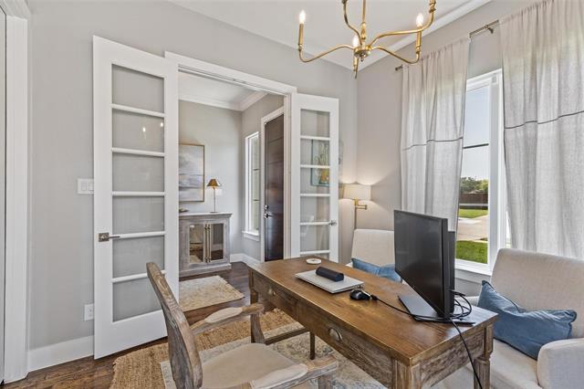 Building Photo - 3034 Encino Dr