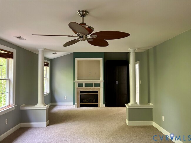 Building Photo - 4700 Jaydee Dr
