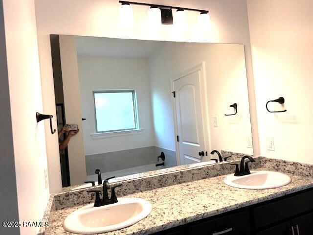 Building Photo - 208 Wakely Ct