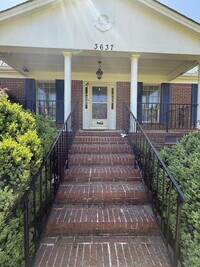 Building Photo - Modern Living Meets Country Charm – Fully ...