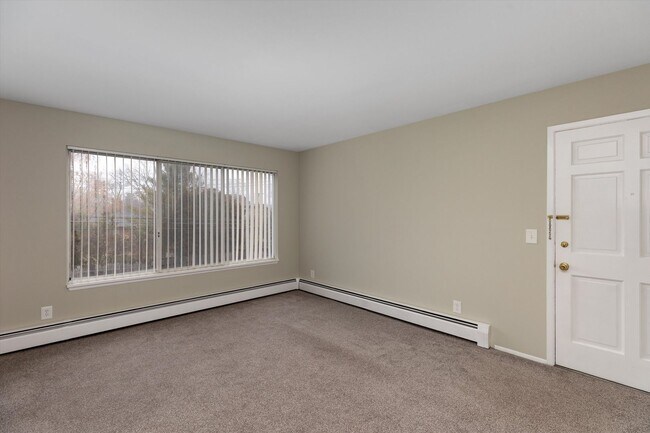 Interior Photo - RMSA - MAPLESIDE APARTMENTS