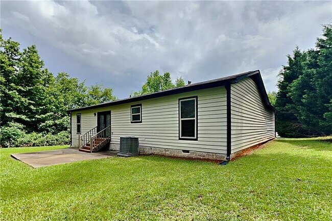 Building Photo - 4414 Treeline Way