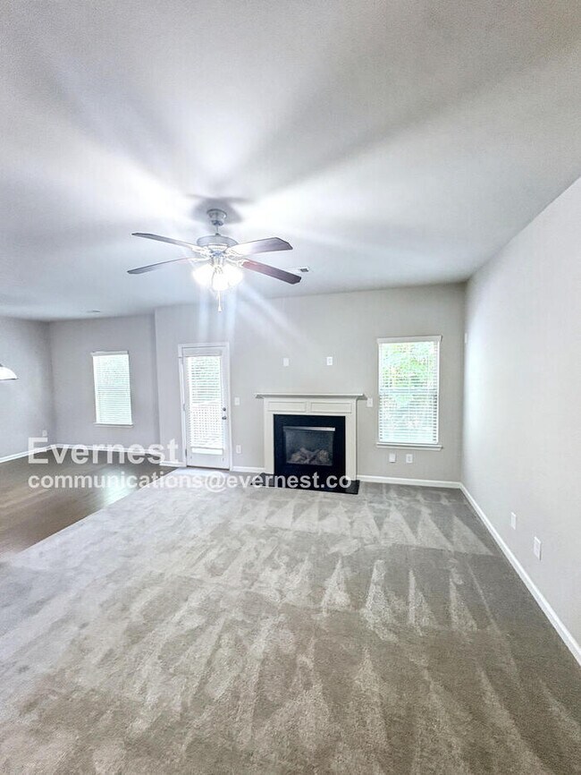 Building Photo - 195 Wellstone Pl