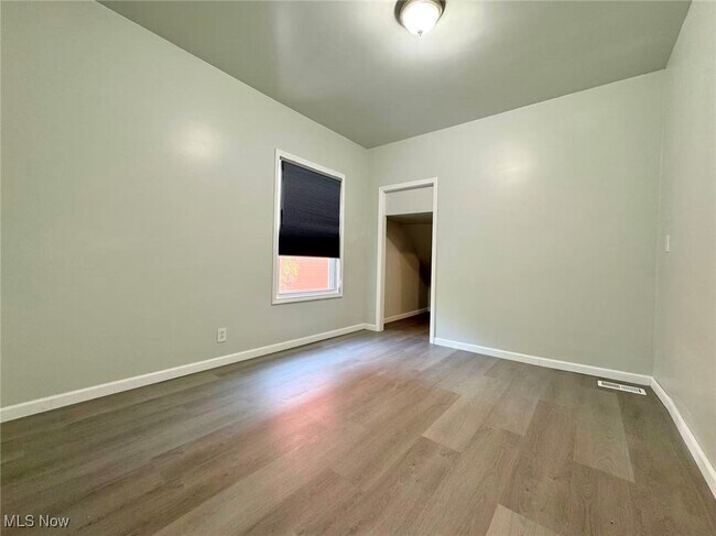 Building Photo - 11001 Ashbury Ave