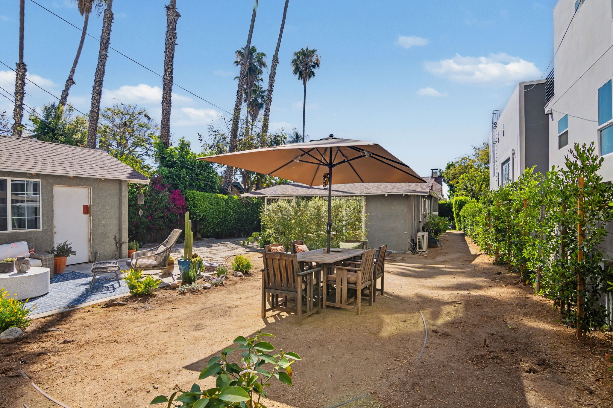 Building Photo - 6609 Leland Way