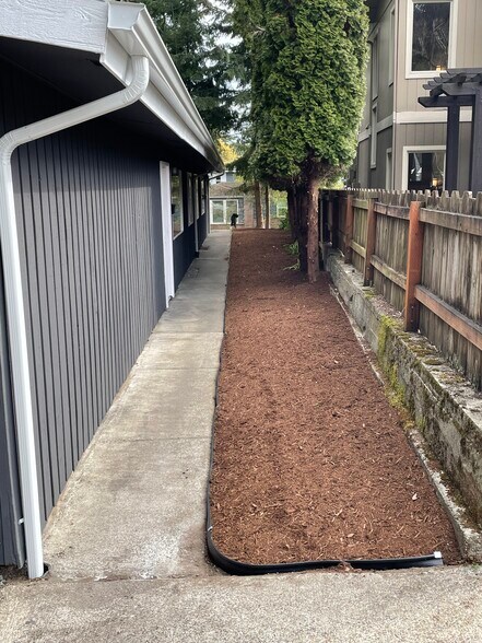 Building Photo - 10334 NE 189th St