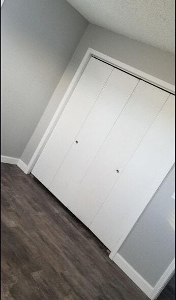 Building Photo - 314 Stratford Dr