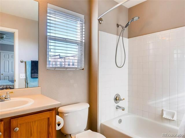 Building Photo - Available July! Beautiful Northfield Home!