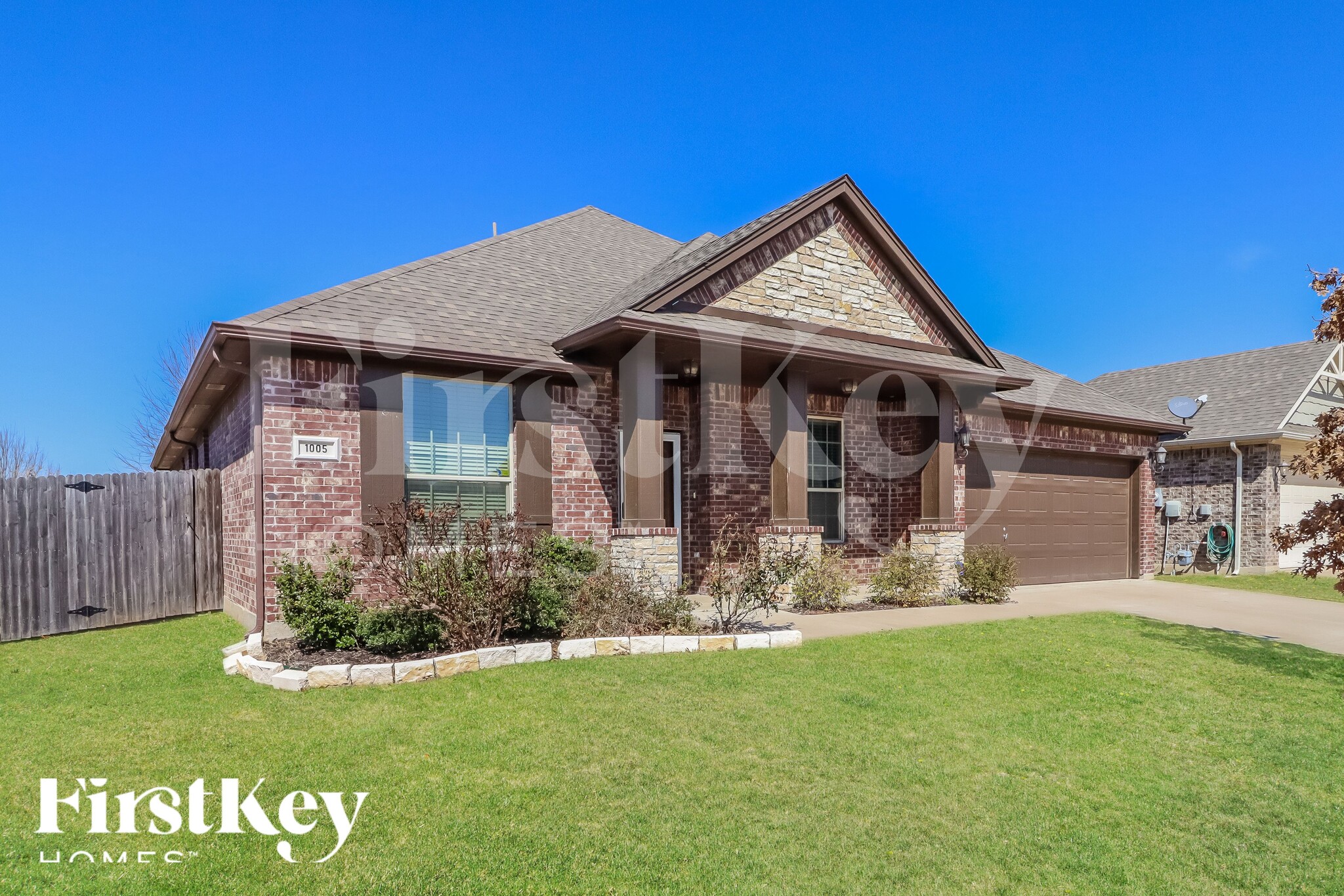 Building Photo - 1005 Destrehan Dr