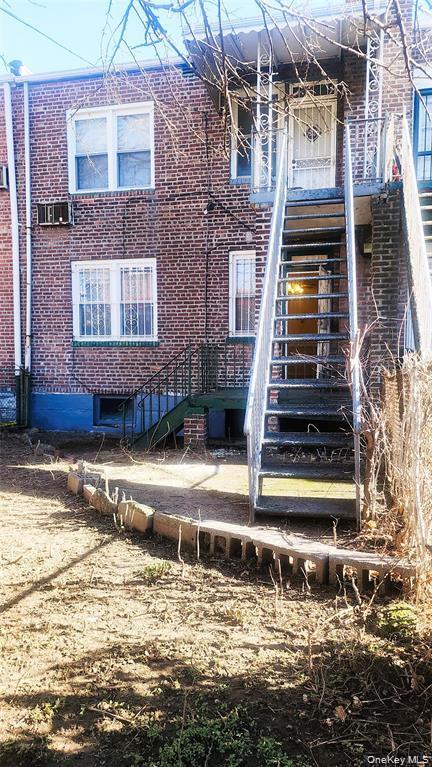 Building Photo - 664 Remsen Ave