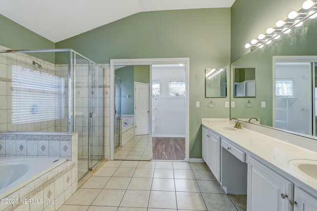 Building Photo - 12983 Quincy Bay Dr