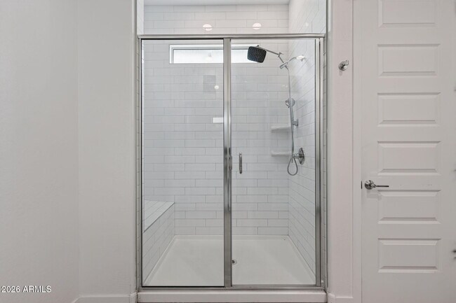 Building Photo - 203 E Birchwood Pl