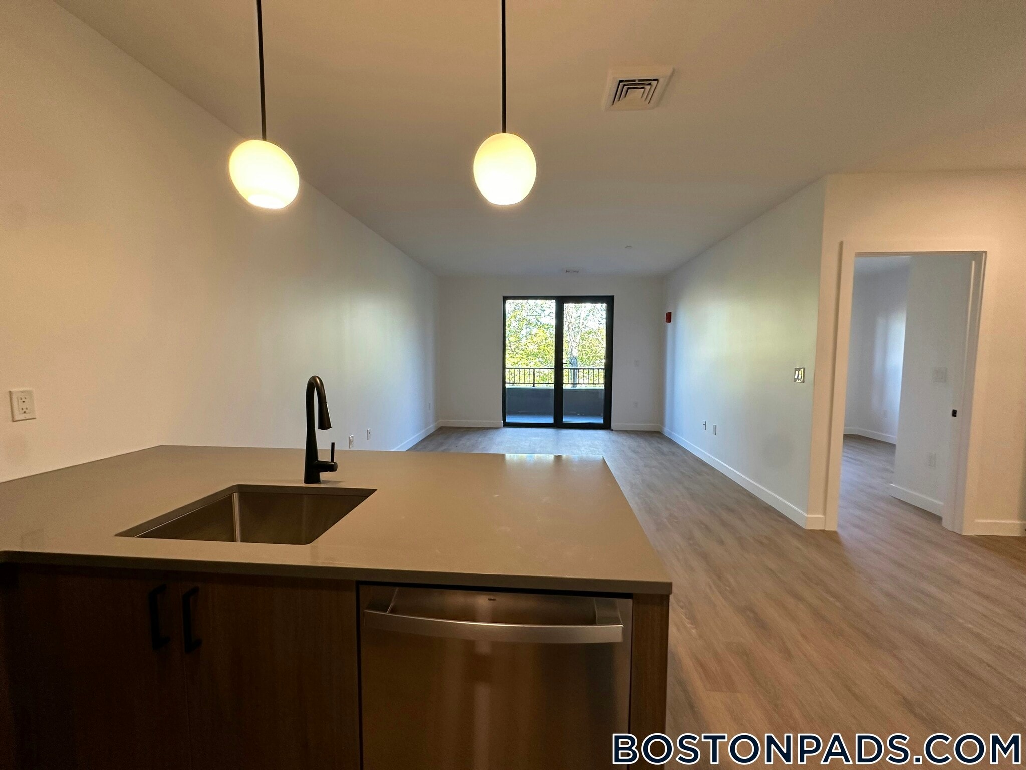 Building Photo - 199 Gardner St