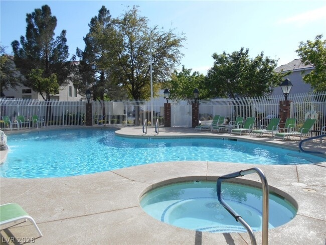 Building Photo - 10289 Green Orchard Ct