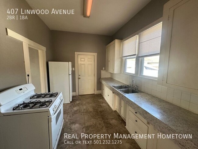 Building Photo - 407 Linwood Ave