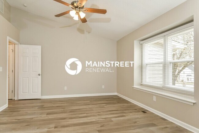 Building Photo - 3 Bedroom Pet-Friendly Home in GREENSBORO,...