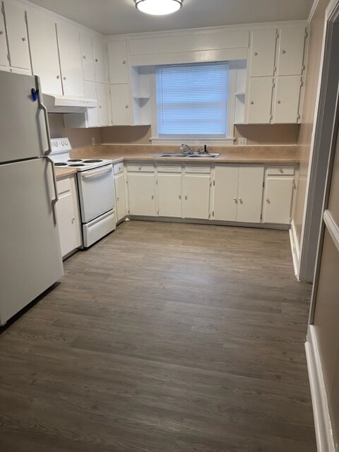 Building Photo - 615 N Steele St