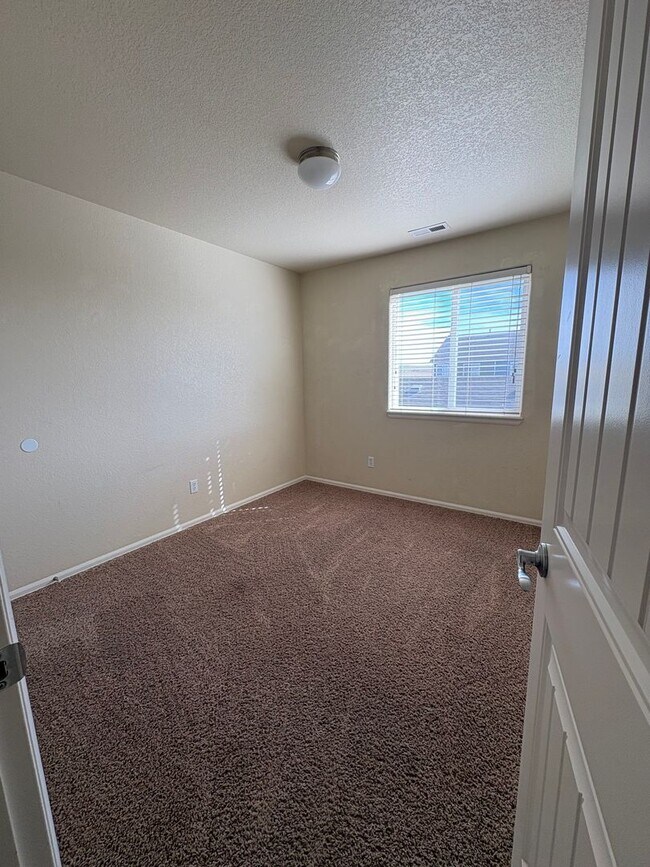 Building Photo - 3 Bedroom 2.5 Bath Townhome  with AC in Lorson Ranch
