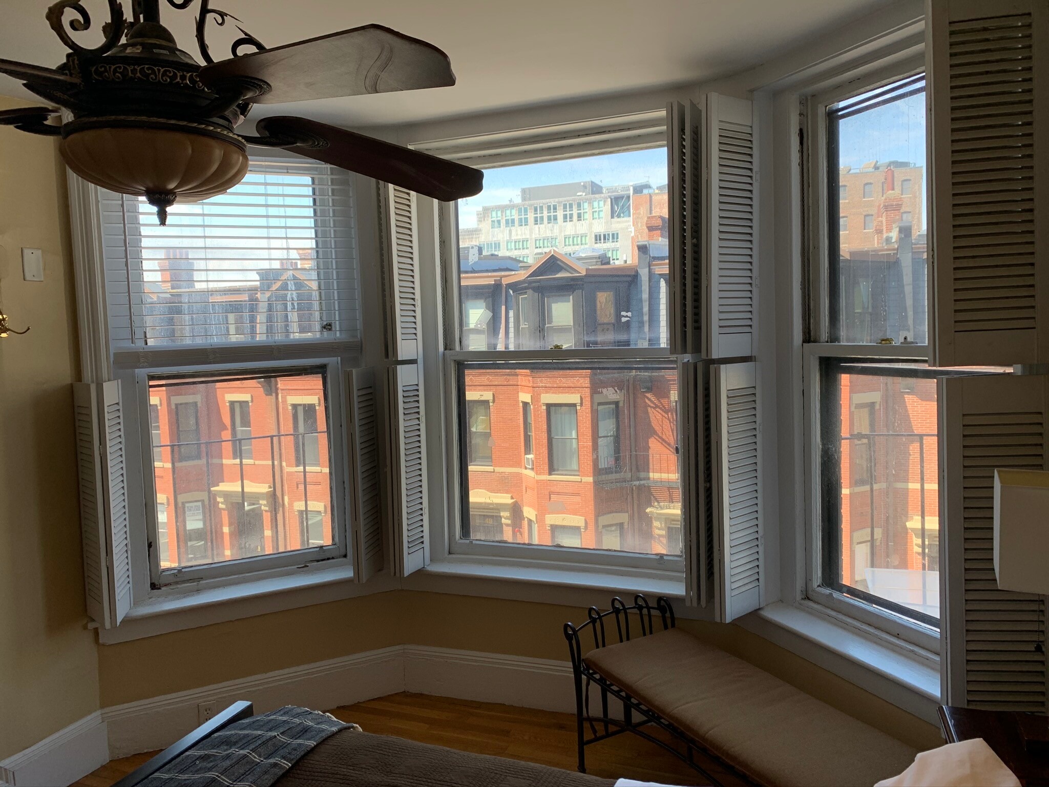 Building Photo - 48 Hereford St