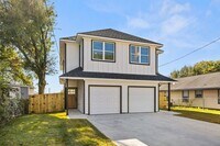 Building Photo - 1504 Clay St