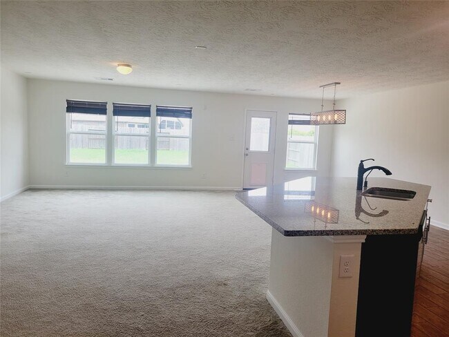 Building Photo - 15606 Barton Orchard Ln