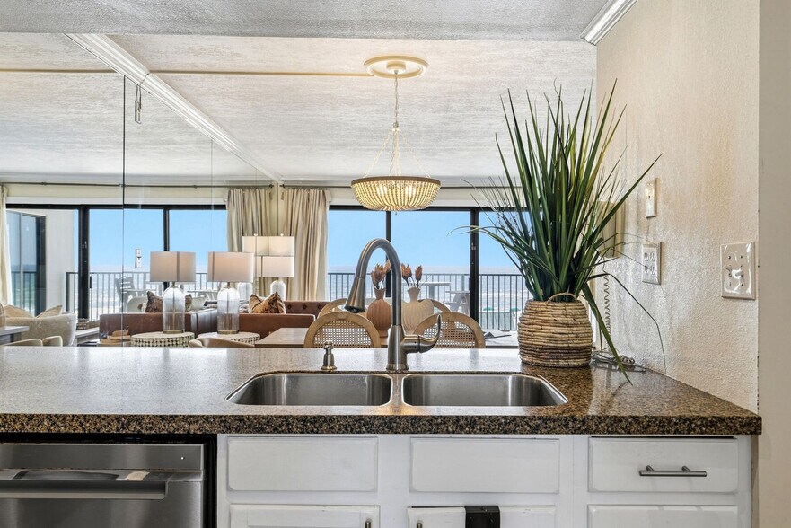 Building Photo - 1044 U.S. 98-SI FL3-ID1502071P