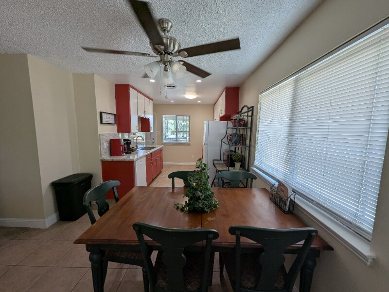 Building Photo - 31100 Ruth Hill Rd