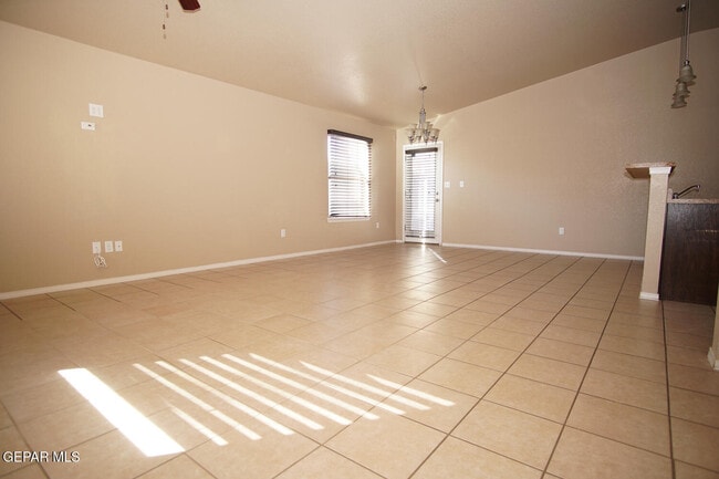 Building Photo - 14207 Otter Point Ct