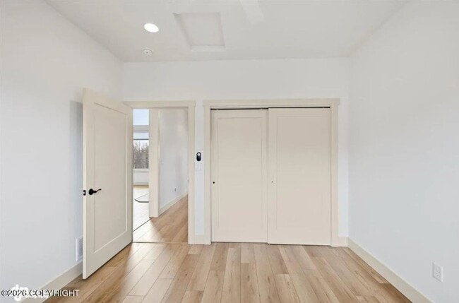 Building Photo - 7064 E Tumnus Cir