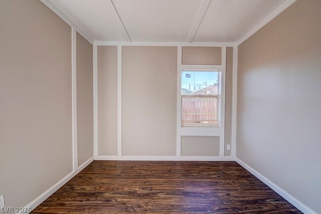 Building Photo - 18 Magnesium St