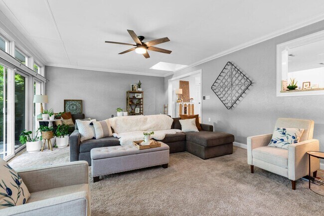 Building Photo - 7093 S Section Line Rd