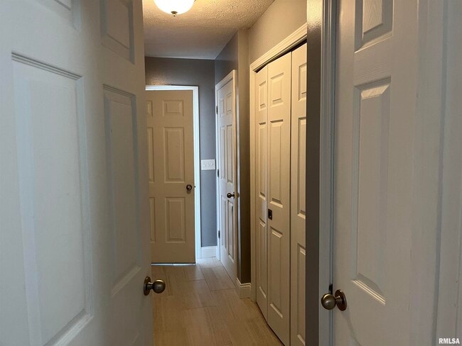 Building Photo - 1704 Tern Pl