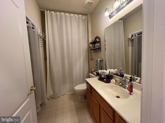 Building Photo - 7039 Little Thames Drive