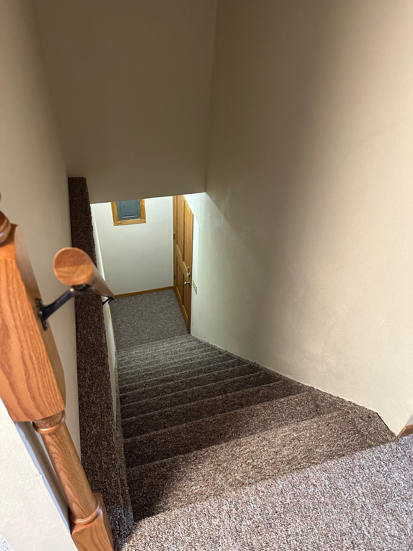 Front Stairway - 924A W Blodgett St