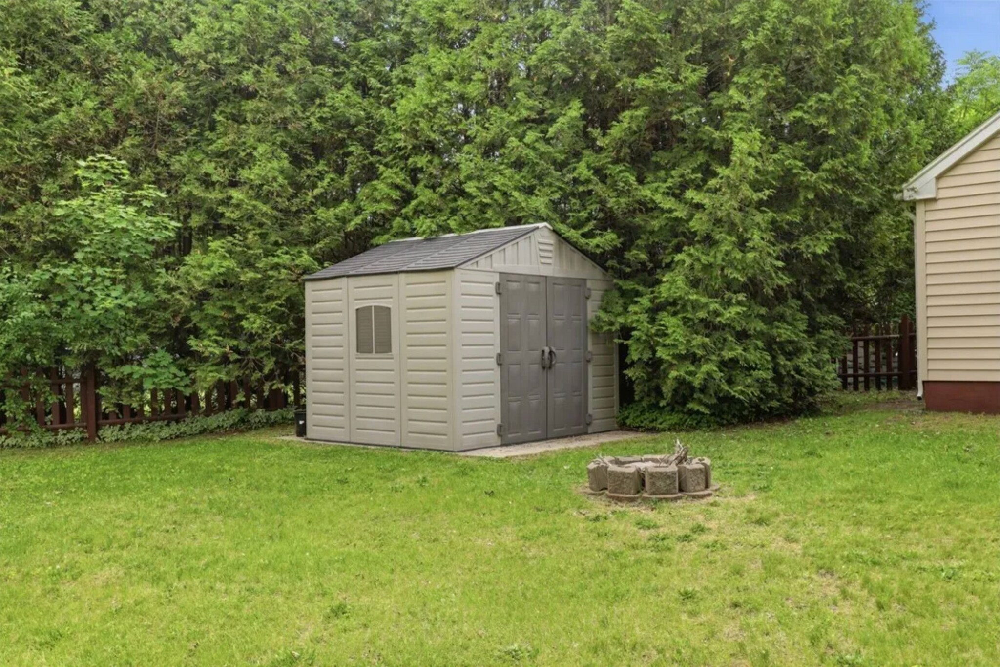 Building Photo - 27 Pleasant View Dr