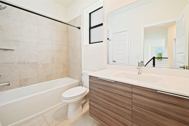 Building Photo - 16060 NW 89th Ct