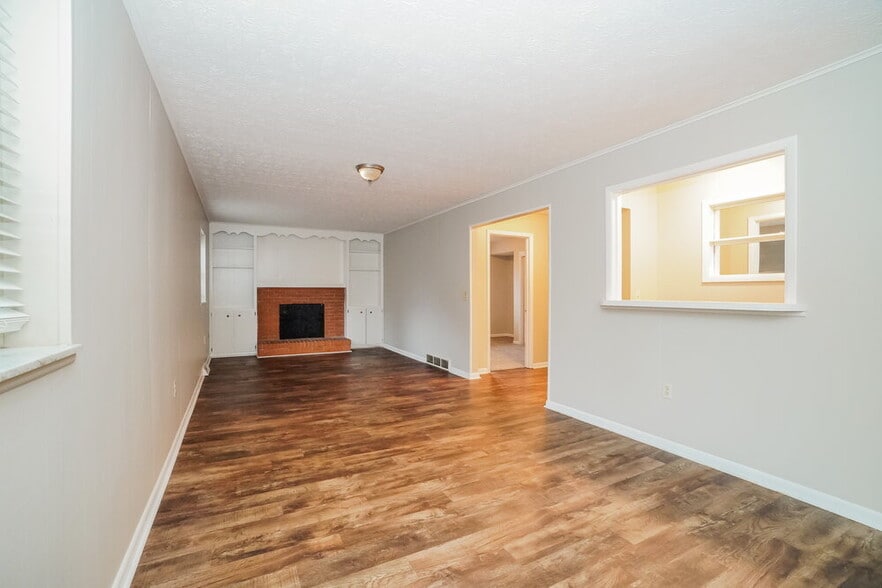 Building Photo - 999 Matterhorn Dr