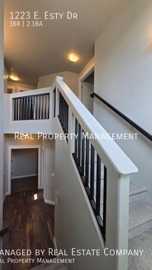 Building Photo - 1223 E Esty Dr