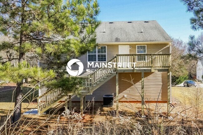 Building Photo - 4 Bedroom Pet-Friendly Home in Villa Rica, GA with Main Street Renewal