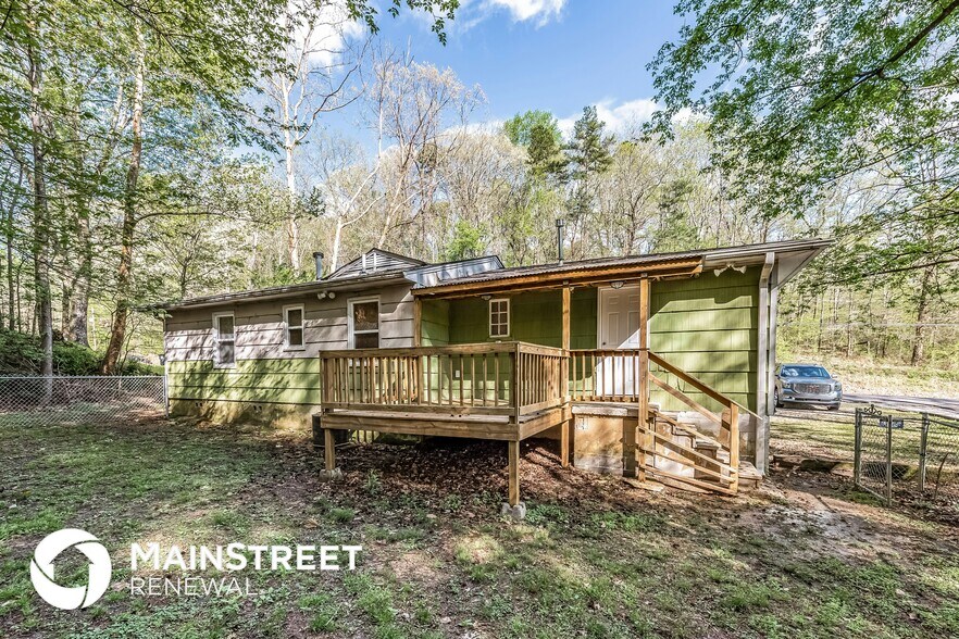 Building Photo - 5896 Old Springville Rd